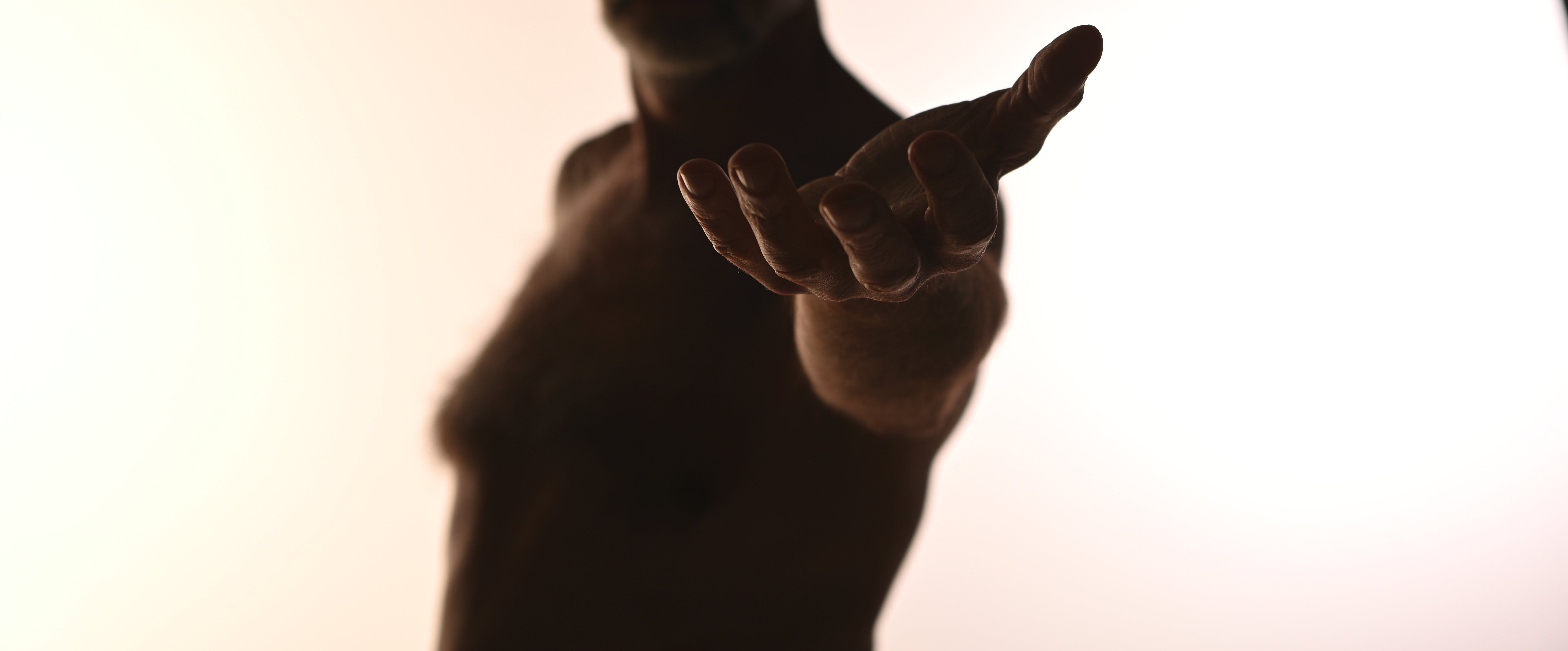Uitnodiging van een BDSM gigolo, silhouet